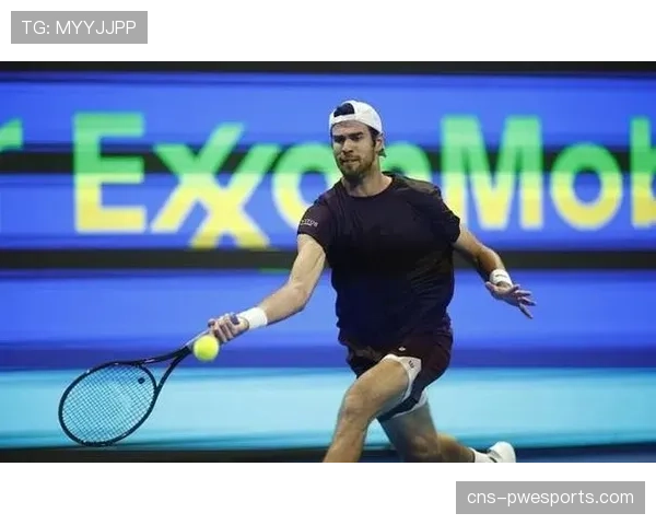 阿尔卡拉斯多哈站逆转卡恰诺夫，取得新赛季10连胜